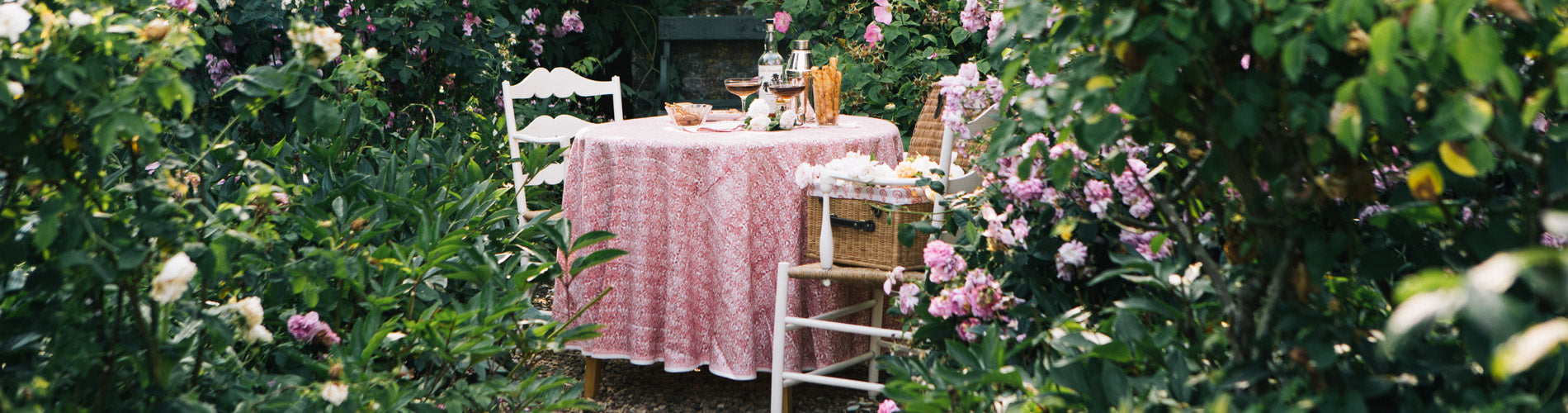 India Hicks Endless Summer - Pomegranate Inc.