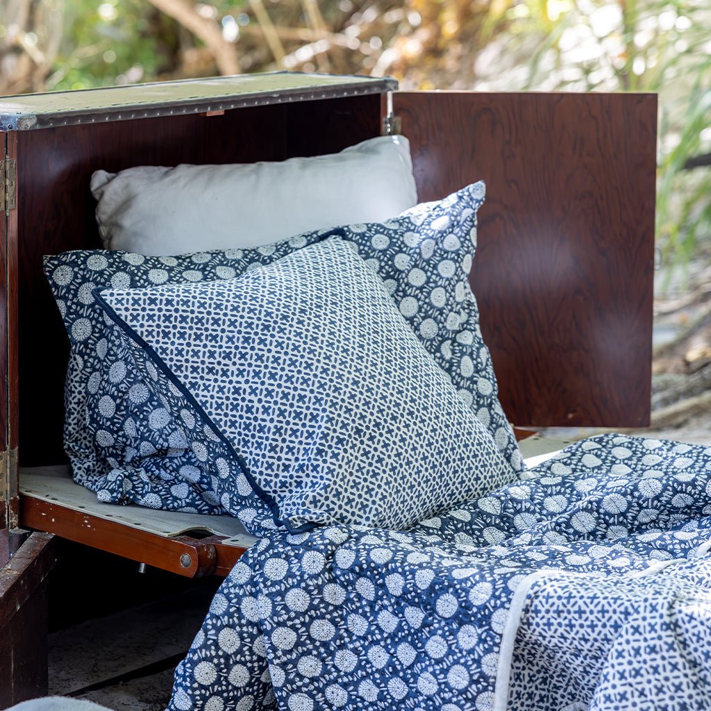 India Hicks Home Joker's Rosette & Full Deck Navy Coverlet - Pomegranate