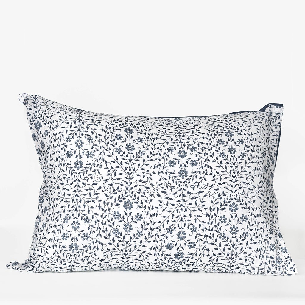 India Hicks Home Queen's Bloom & Kings Lace Navy Pillowcase | Set of 2 - Pomegranate