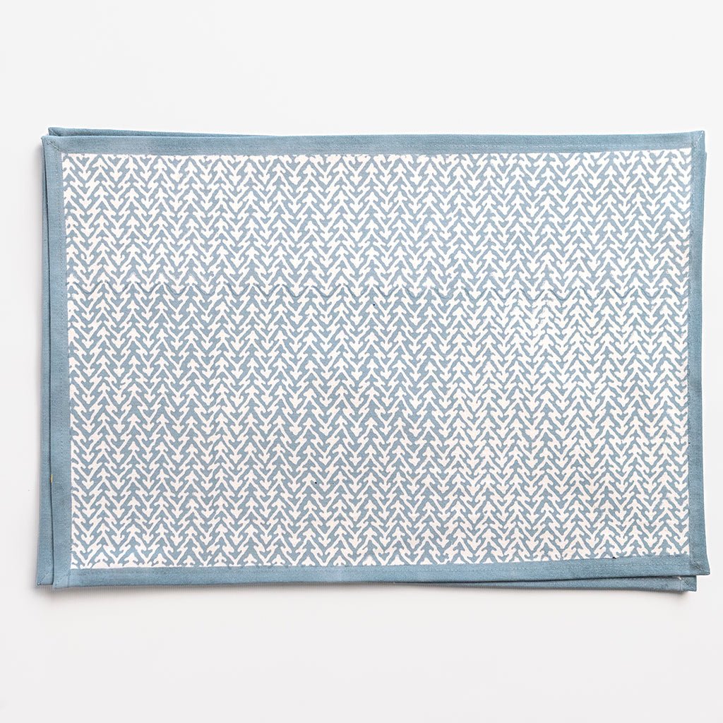 India Hicks Home Fire Bush Saltwater Blue Placemat | Set of 4 - Pomegranate