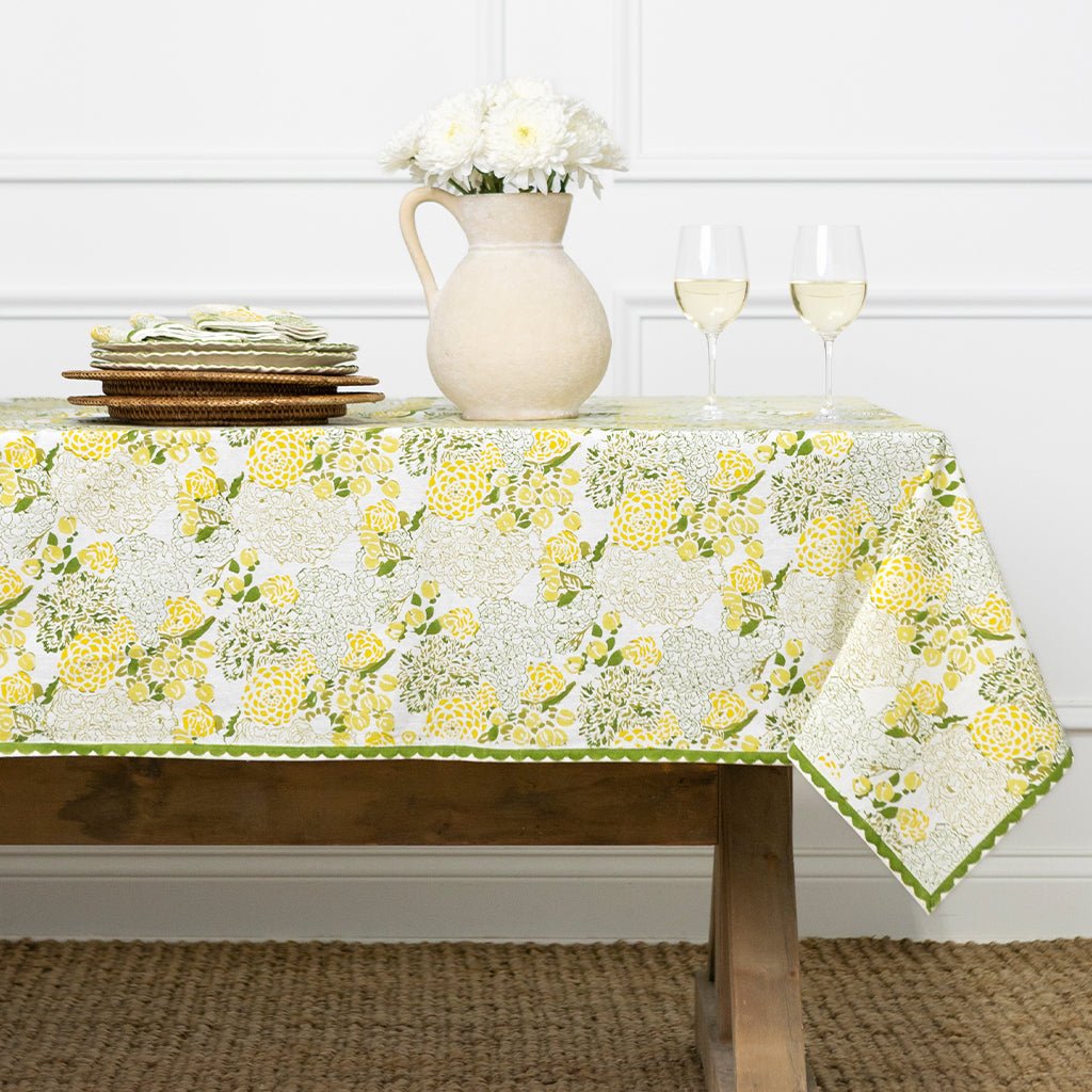 Summer Garden Tablecloth - Pomegranate