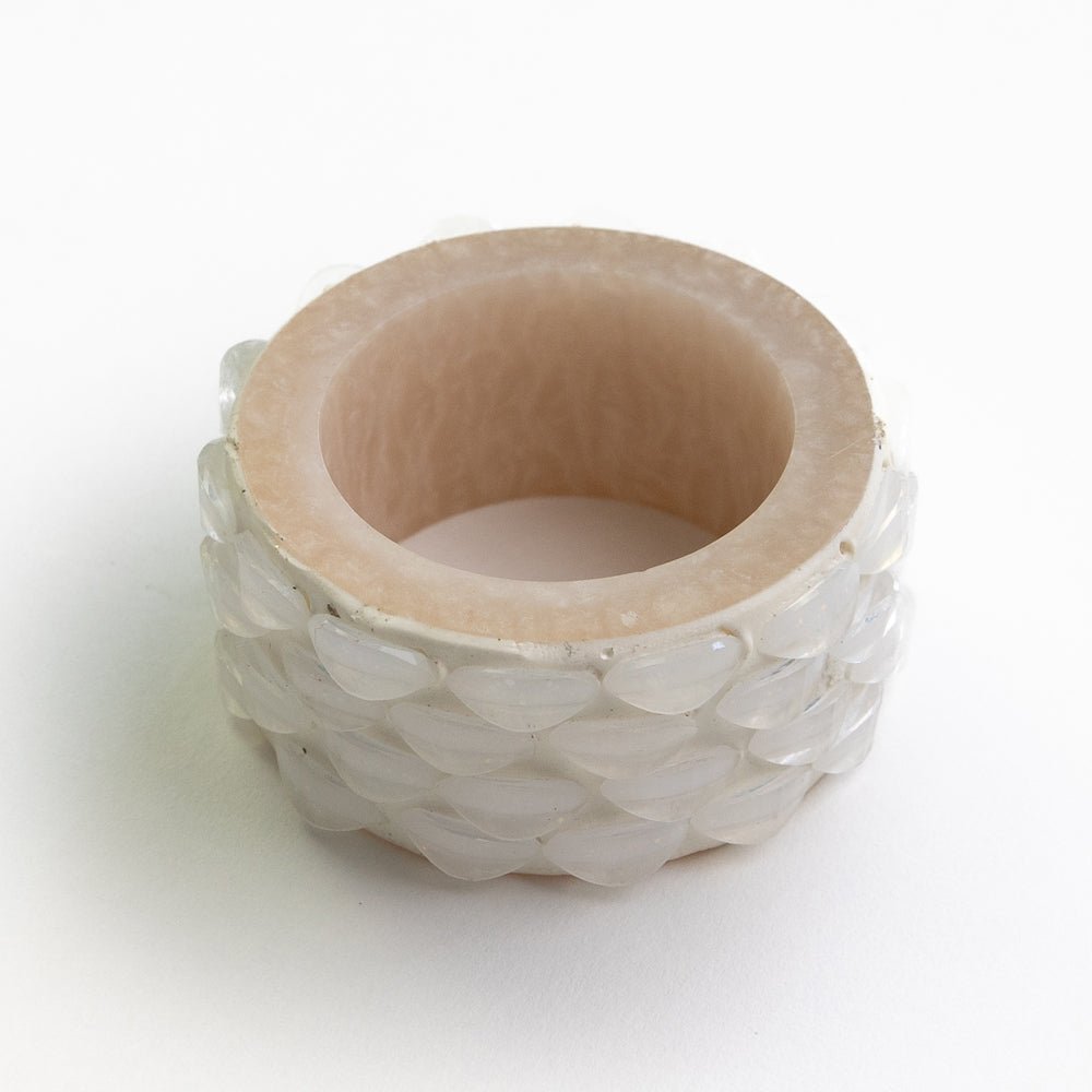 White round resin beaded napkin rings