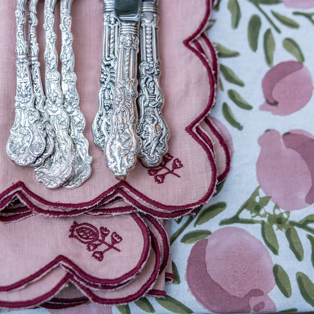 Scalloped Buti Rose & Berry Napkin | Set of 4 - Pomegranate