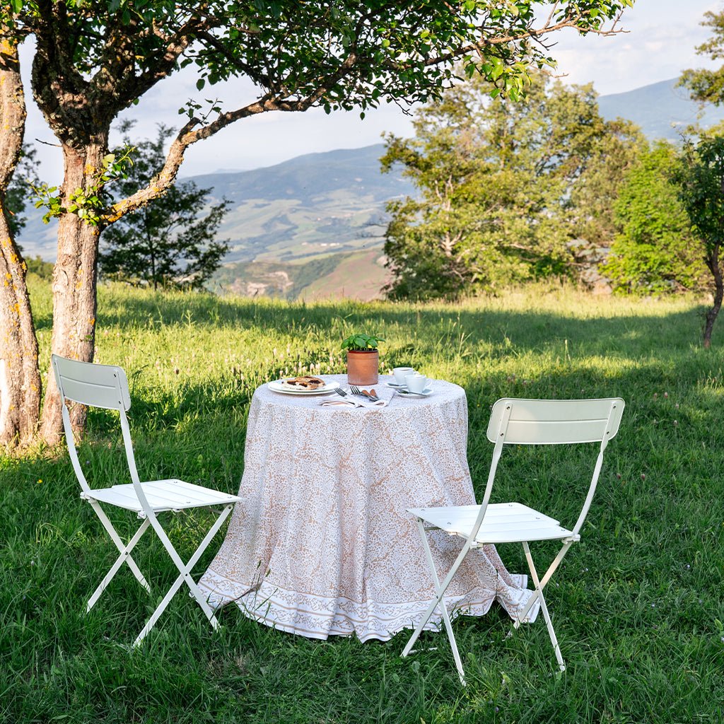 Tapestry Tuscan Wheat Tablecloth - Pomegranate