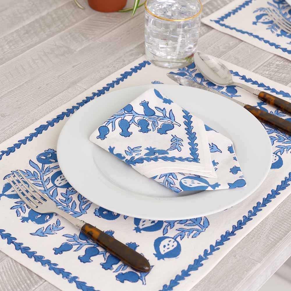 Matching placemats and napkins.