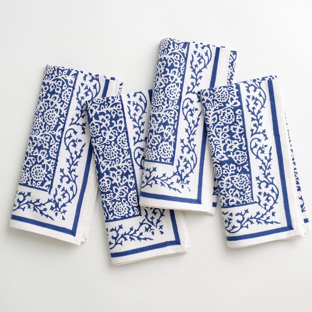 Tapestry dark blue & white napkins