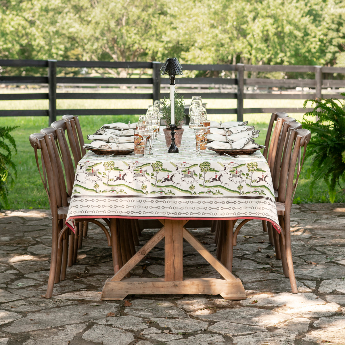 Hunt Scene Tablecloth – Pomegranate