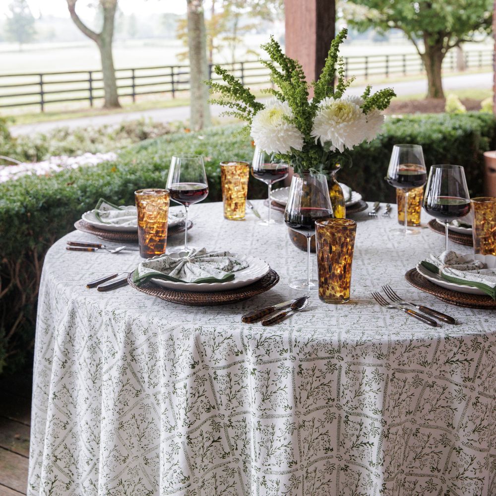 India Hicks Sea Ferns & Domino Hunter Green Tablecloth – Pomegranate