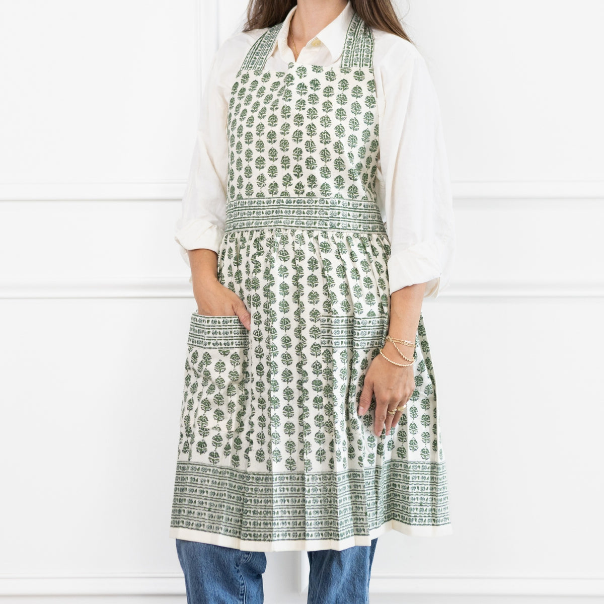 Elise Green Cotton Apron | Hand Block Printed – Pomegranate