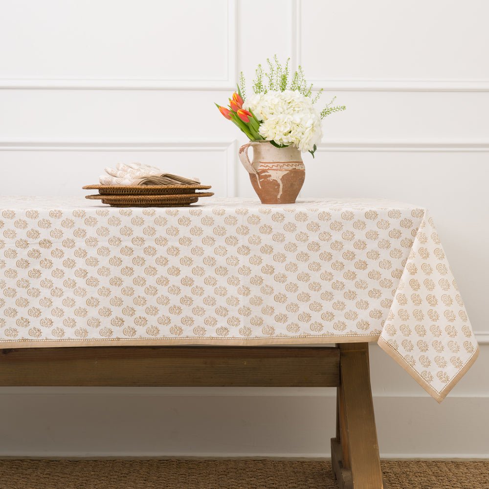 Pomegranate Anika Beige Tablecloth & Napkins Bundle - 90in Round / 2 Sets Napkins
