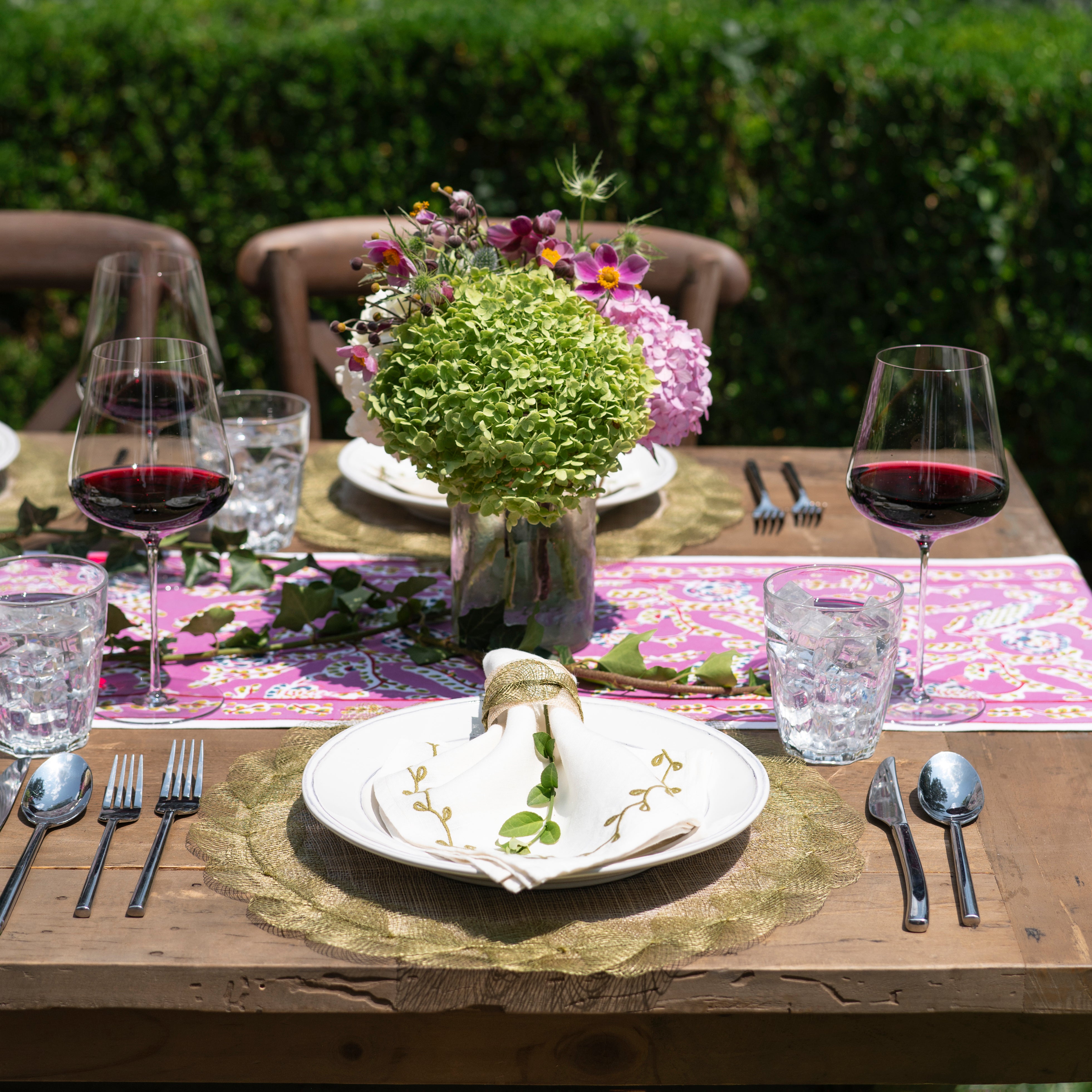 Climbing Dahlia Lilac Purple Table Runner | Floral Table Linens