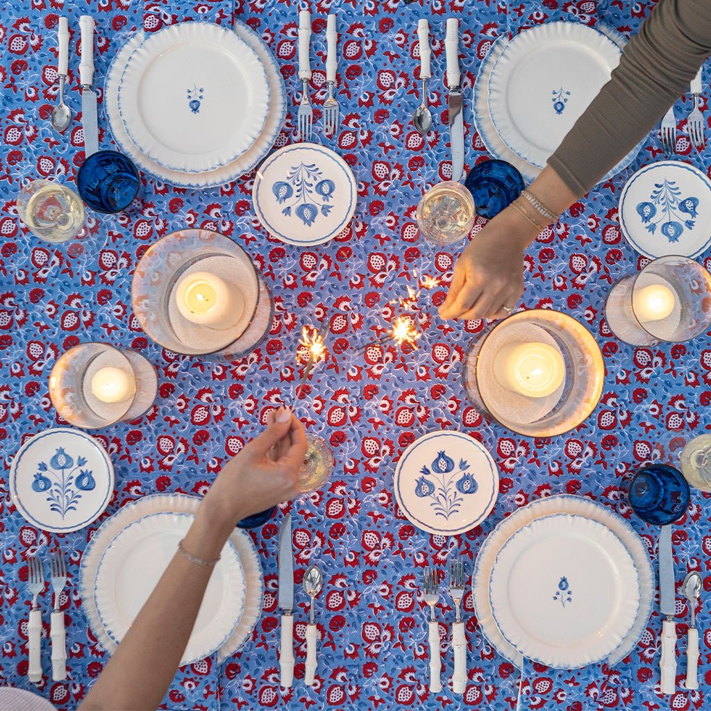 Pom Fan Flower Blue & Red Tablecloth - Pomegranate