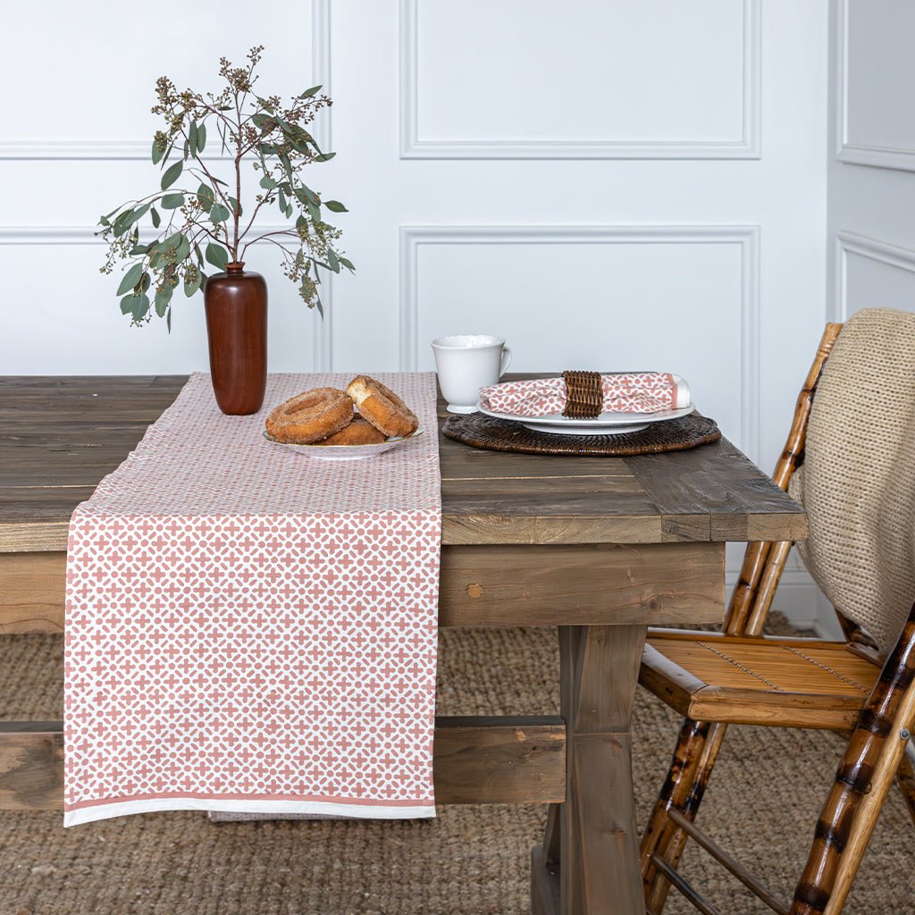 India Hicks Home Full Deck Coral Table Runner - Pomegranate