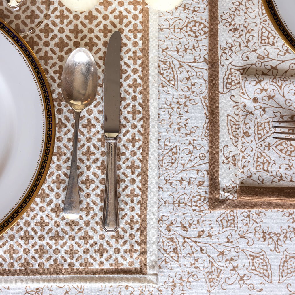 India Hicks Home Full Deck Dark Sand Placemat | Set of 4 - Pomegranate