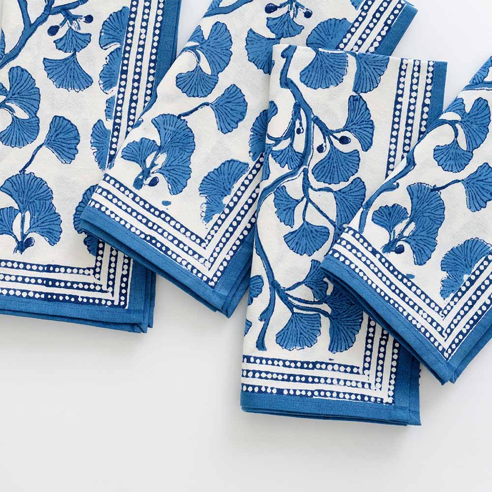 Fresh and classic blue hues on napkin set of 4. 