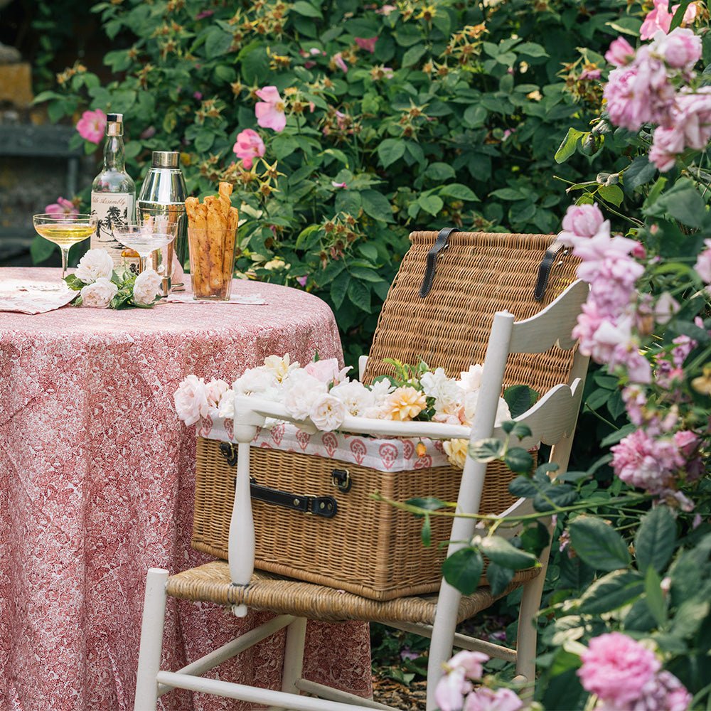 India Hicks Palladian Blue Tablecloth main image 0