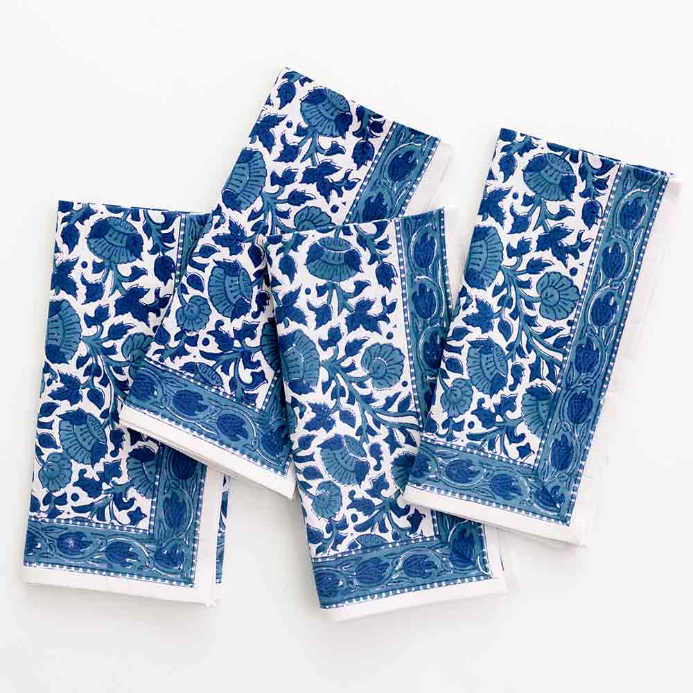 https://pomegranateinc.com/cdn/shop/products/Indigo-Blossom-napkin-web-359801_1600x.jpg?v=1688194002