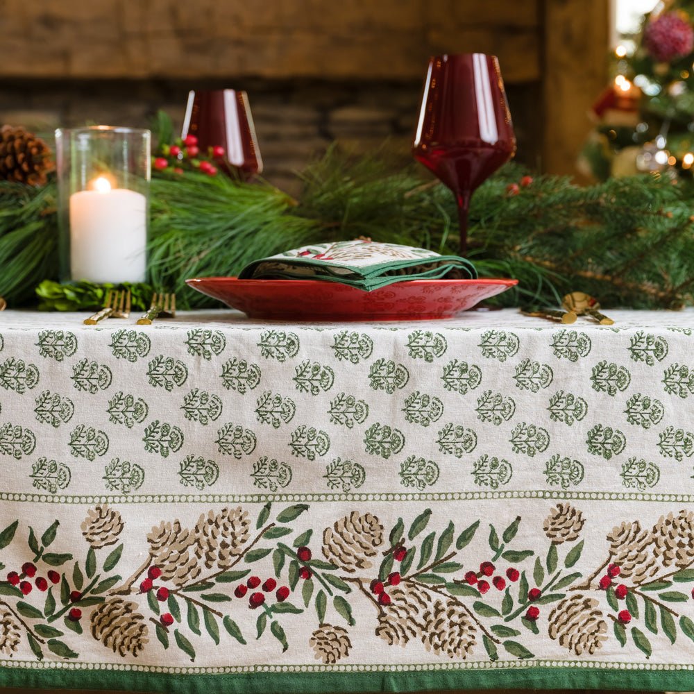 Tablecloth with Christmas Garland Print Green Florals & Berries and Pinecones