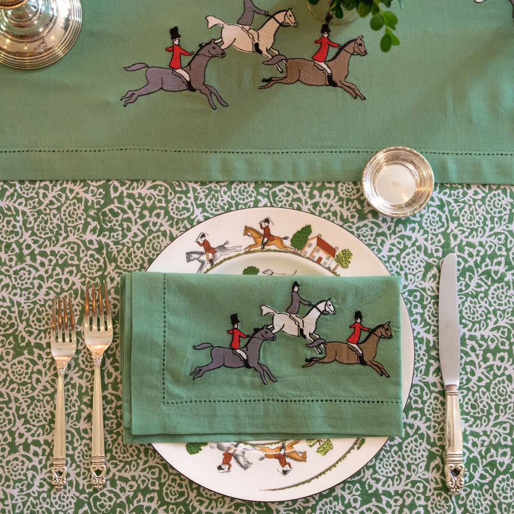 https://pomegranateinc.com/cdn/shop/products/Web-Embroidered-Hunt-Scene-Green-Napkins-_-Table-Runner-with-Tapestry-Green-Tablecloth_5548-950260_1200x.jpg?v=1697557093