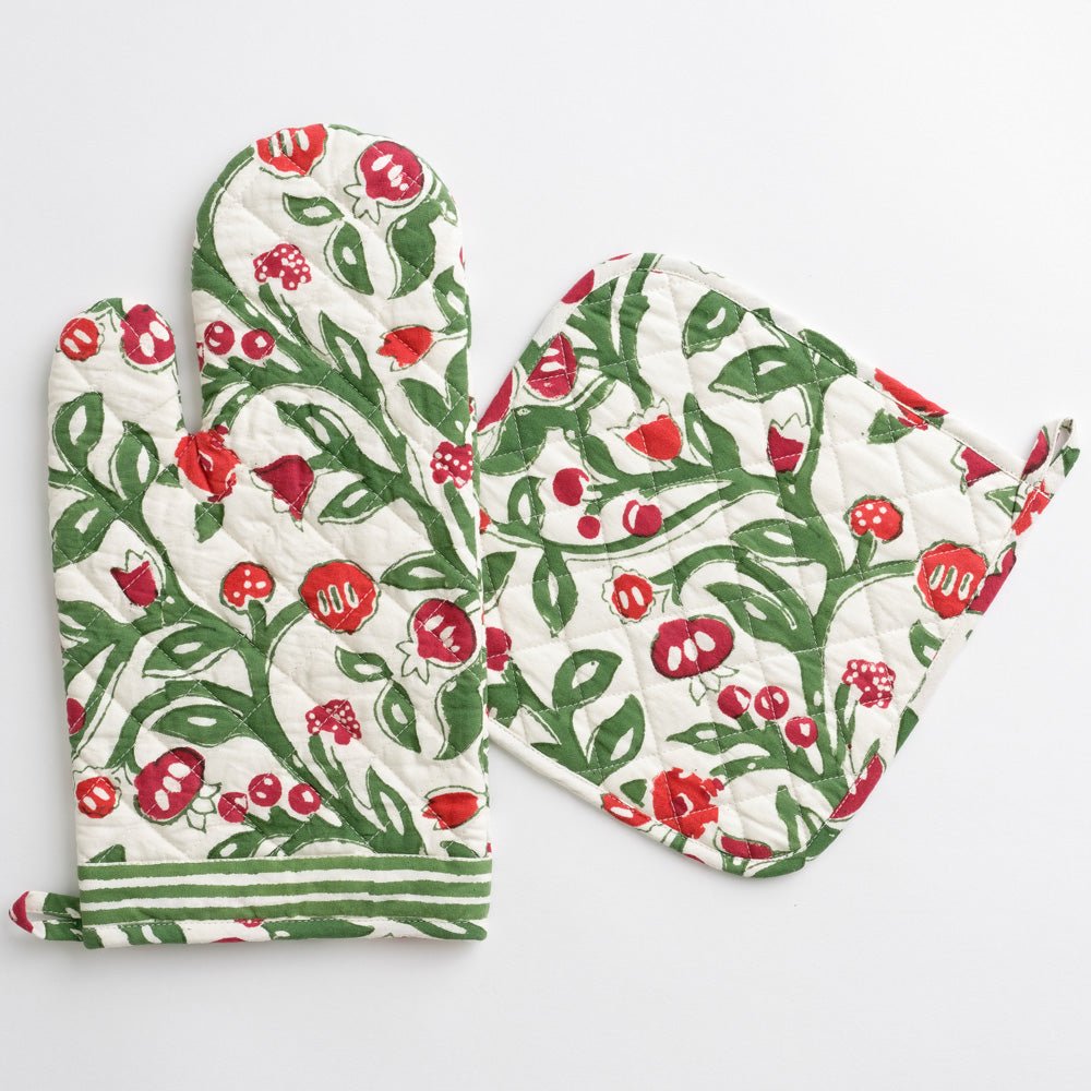 Let's Cook Oven Mitts And Potholder Set – Oven Mitts Co.