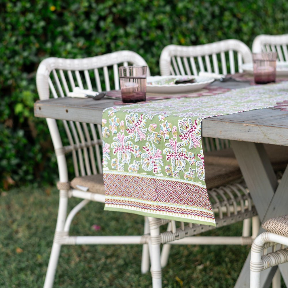 Grecian Palm Fern Green & Magenta Pink Table Runner