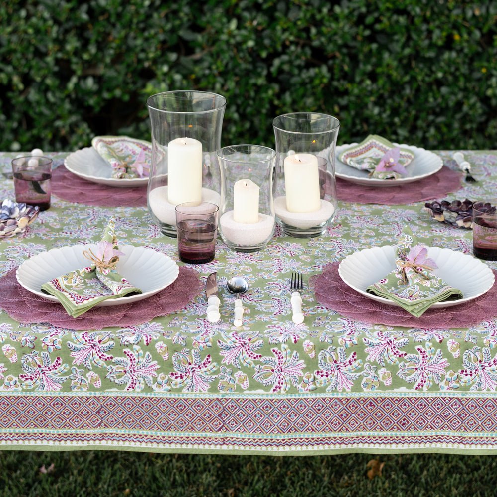 Grecian Palm Fern &amp; Magenta Tablecloth
