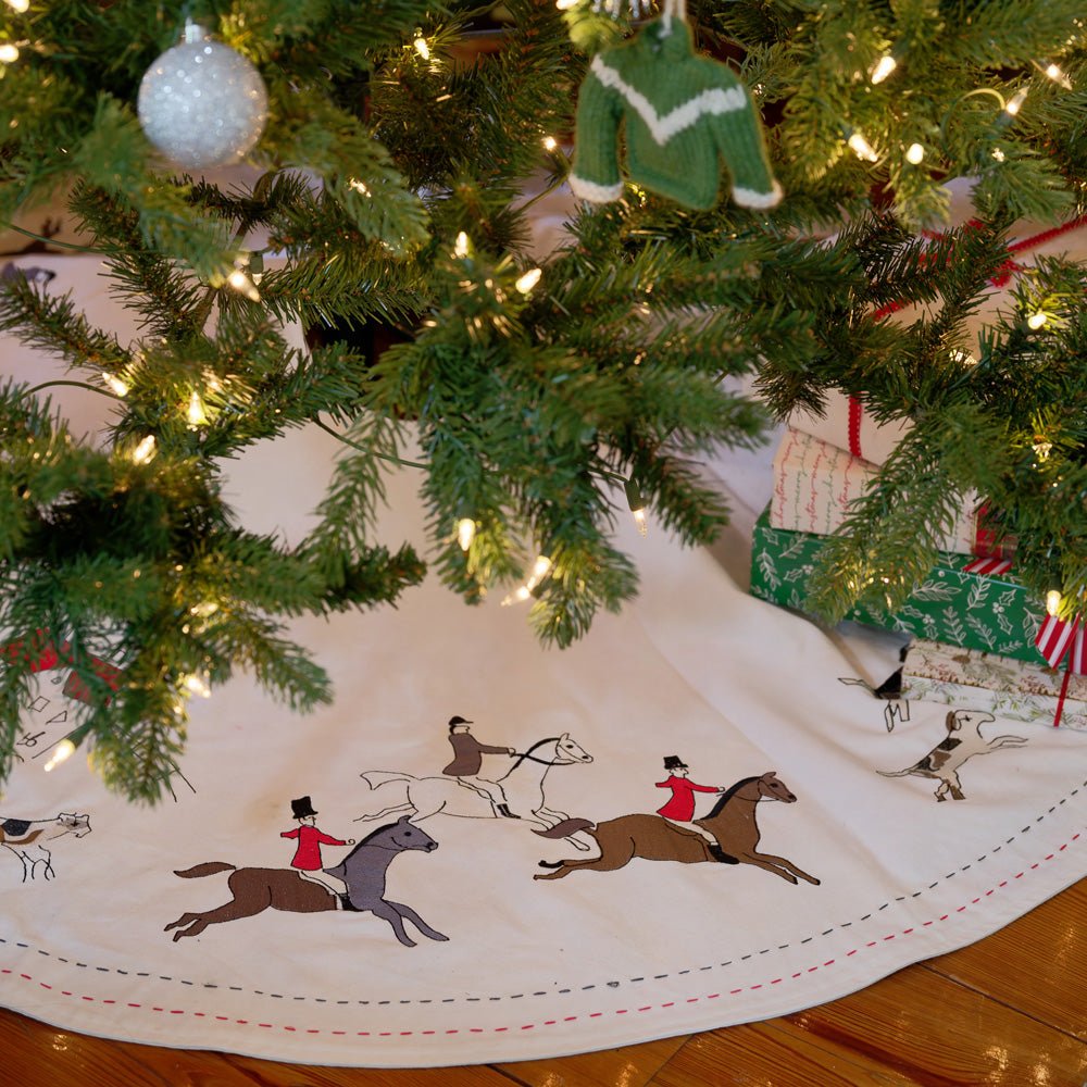 Embroidered Equestrian Hunt Scene Canvas Tree Skirt