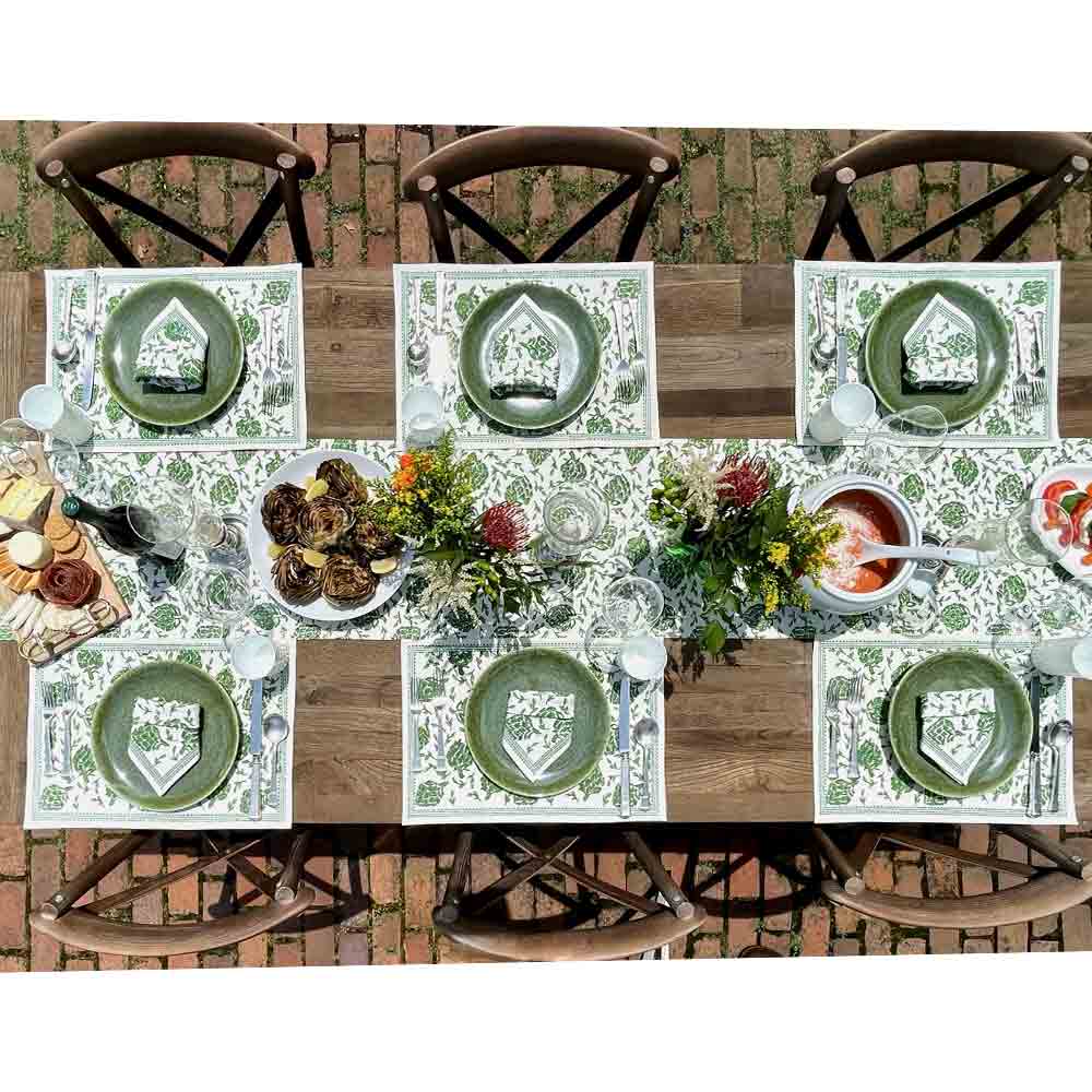 Outdoor dinner table showing the natural elegance of the pattern. 